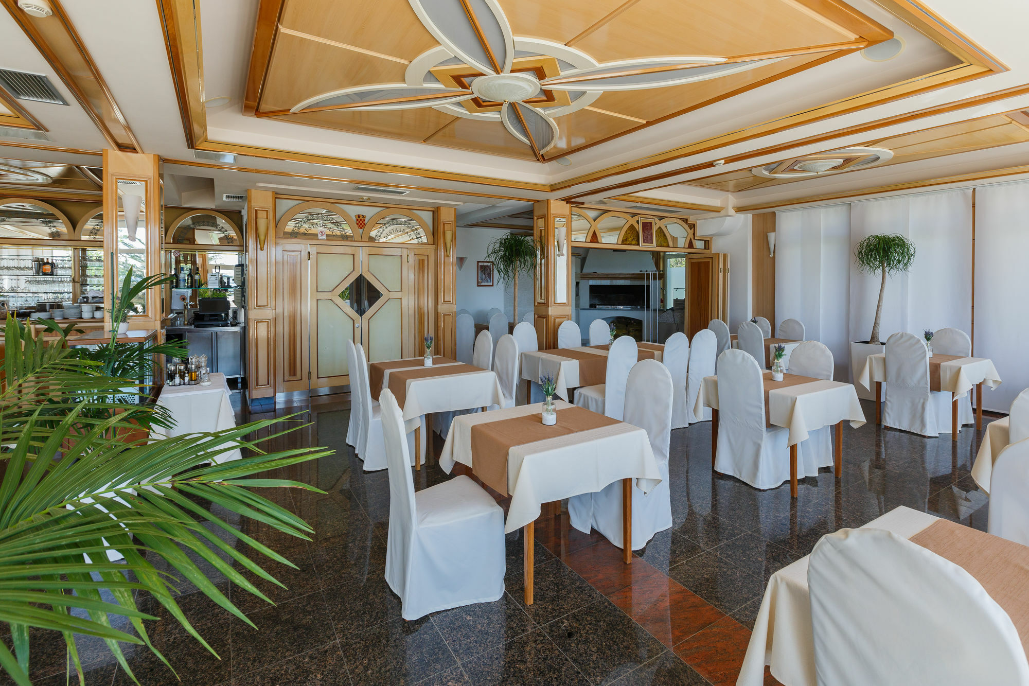 Hotel Villa Zarko Kaštel Stari Kültér fotó