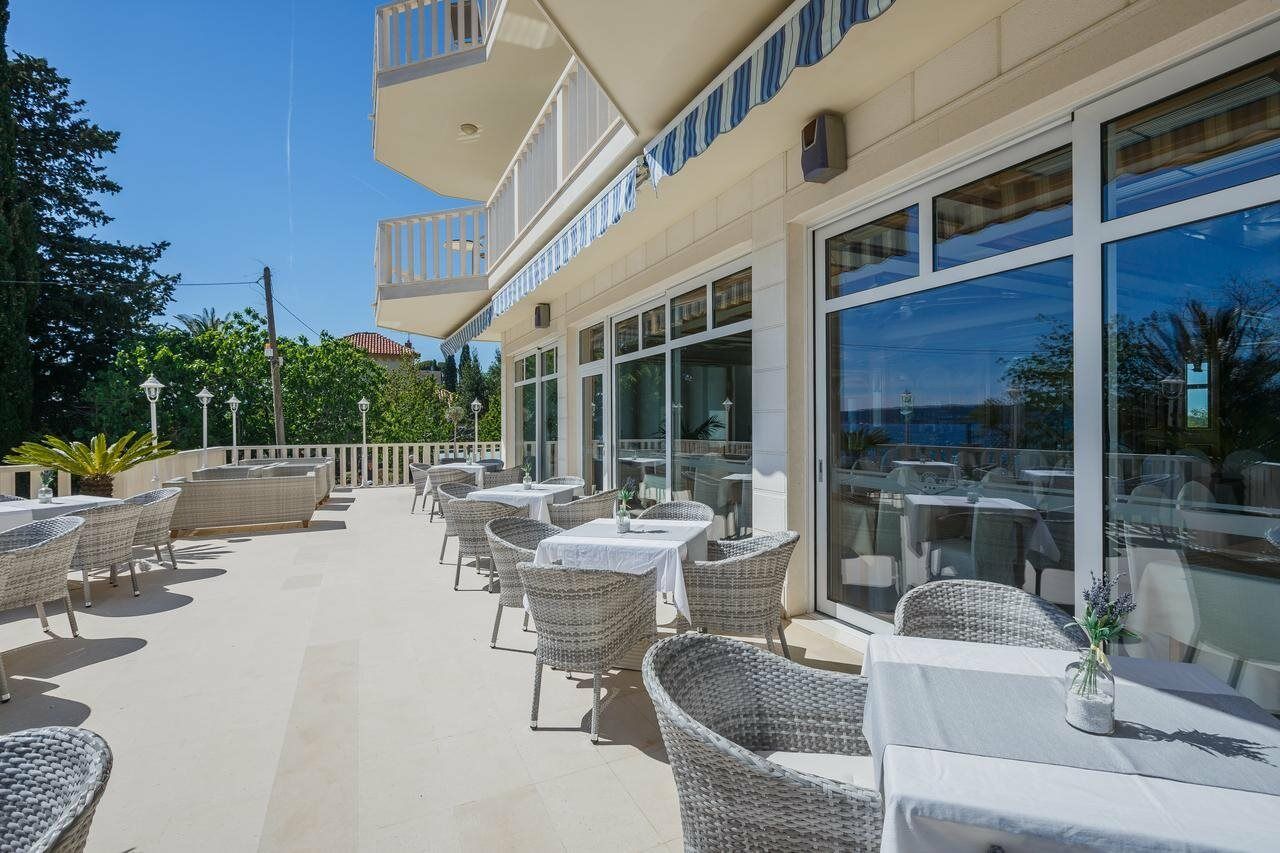 Hotel Villa Zarko Kaštel Stari Kültér fotó